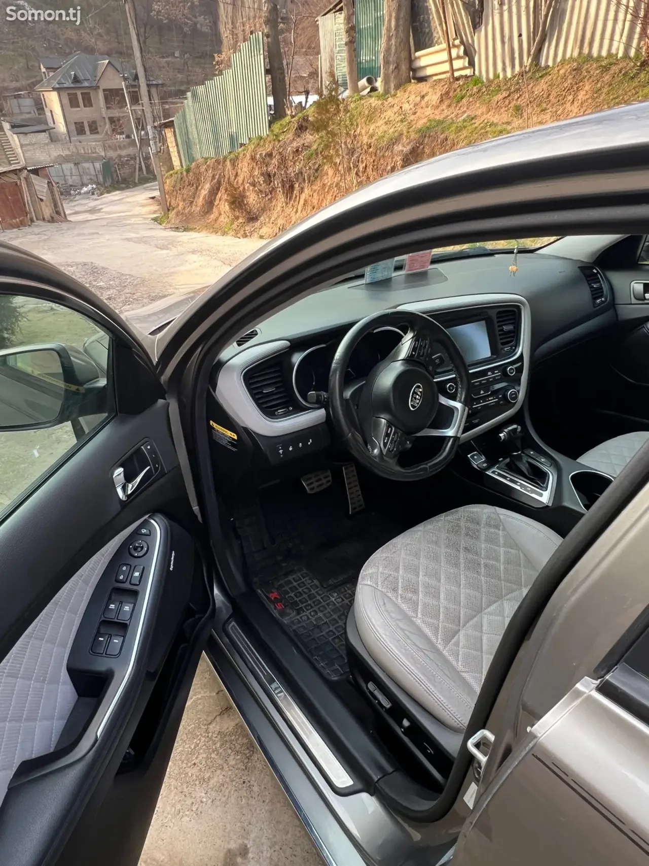 Kia Optima 2015 · 2.0 AT