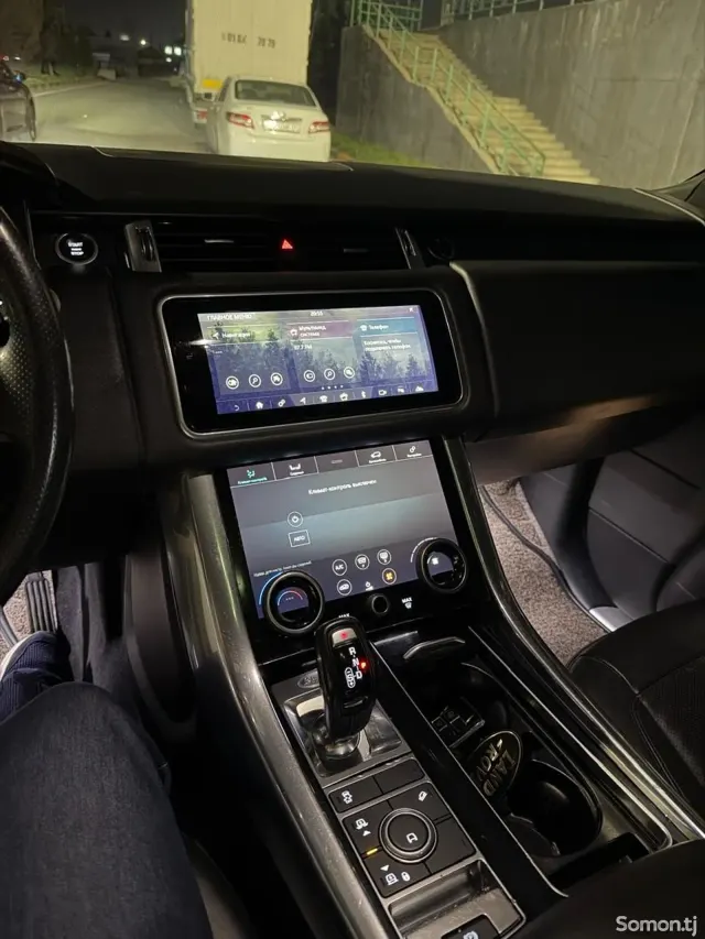 Land Rover Range Rover Sport 2019 · 3.0 AT