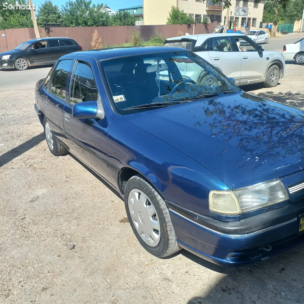 Opel Vectra A 1994 · 1.6 MT
