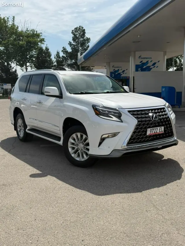 Lexus GX series 2017 · 4.6 AT
