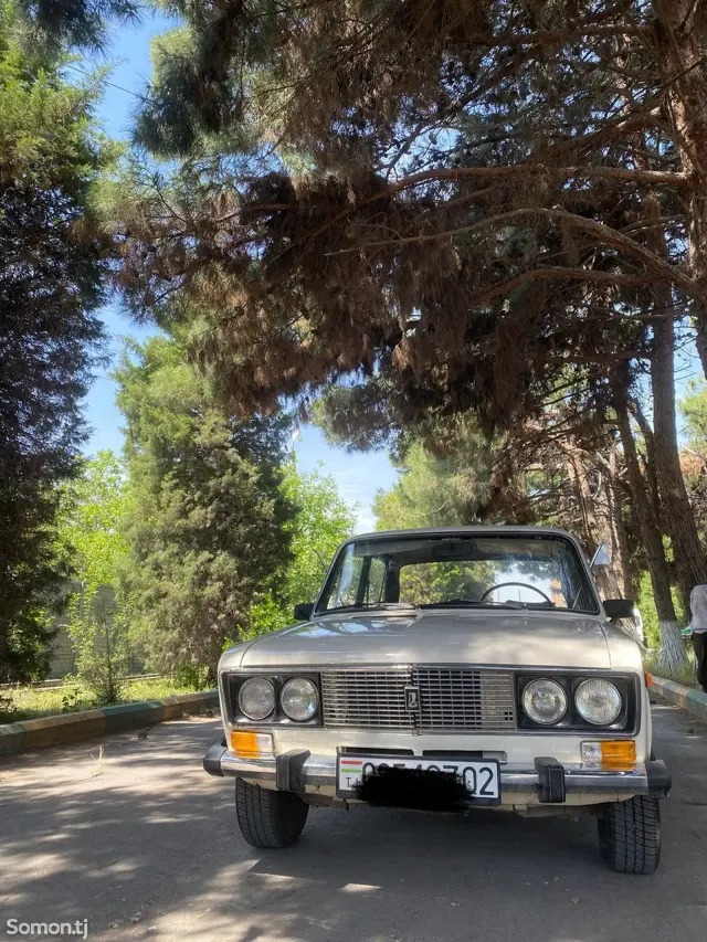 Lada (ВАЗ) 2106 1988 · 0.6 MT