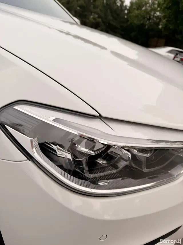 BMW 5 series 2018 · 2.0 AT