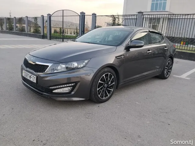 Kia K5 2011 · 2.0 AT
