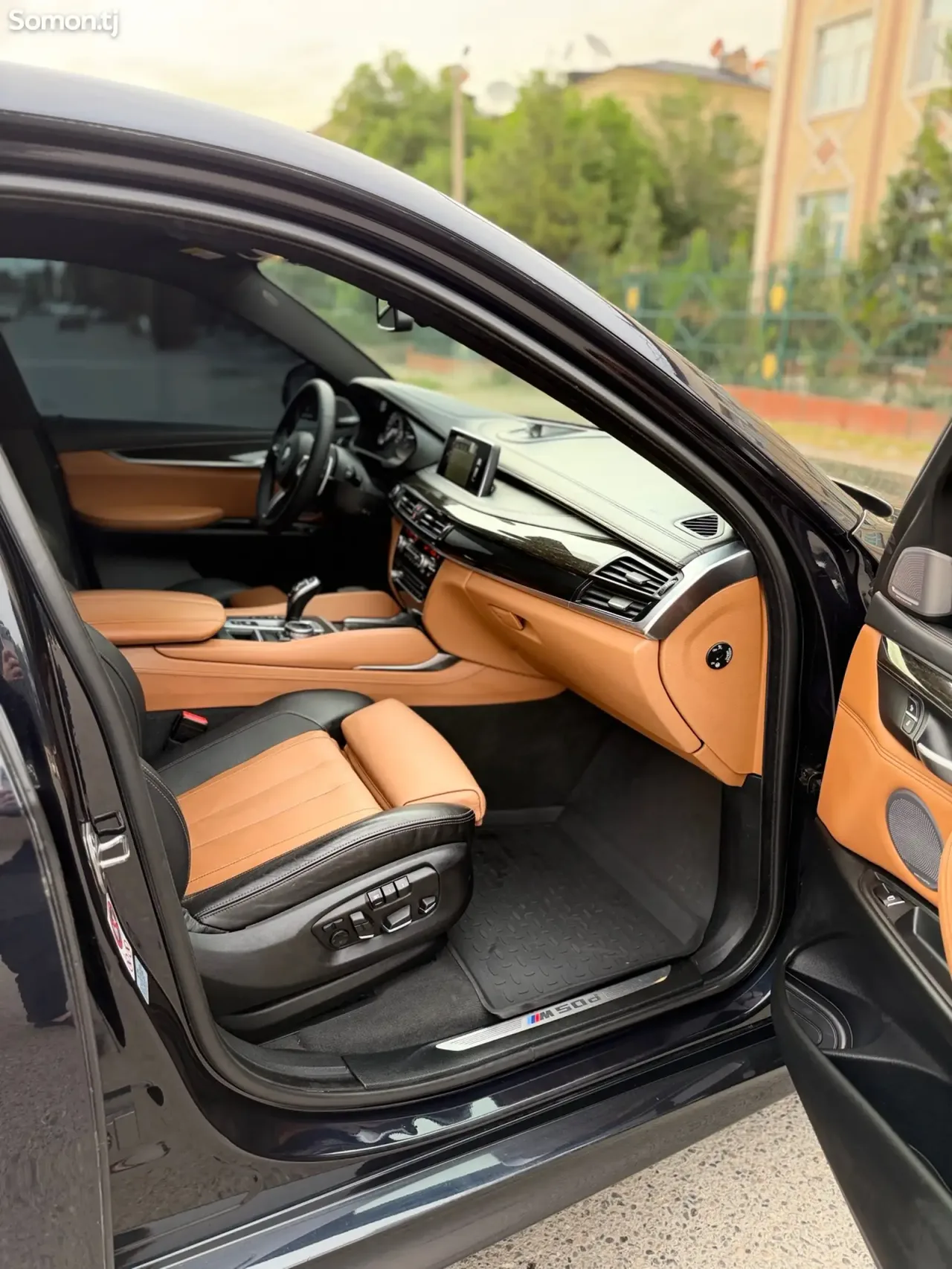 BMW X6 2017 · 5.0 AT