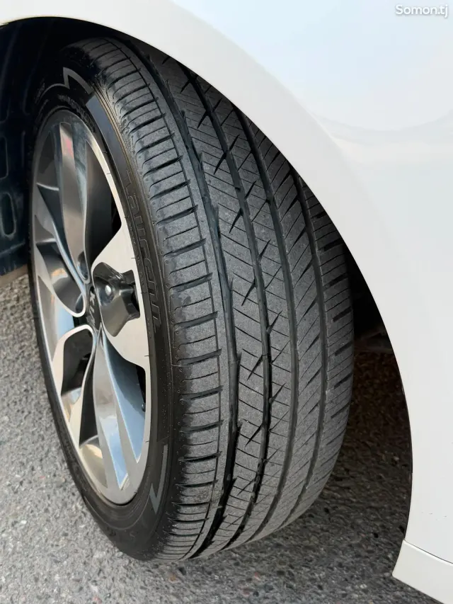 Kia K5 2015 · 2.0 AT