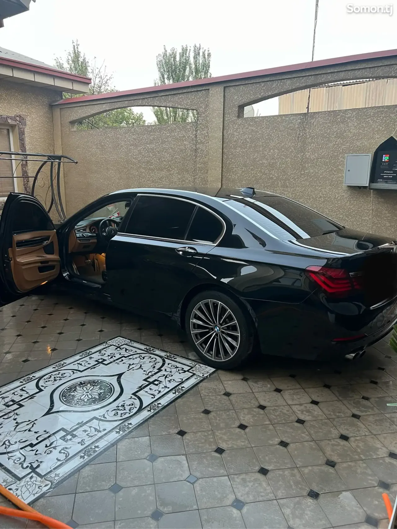 BMW 7 series 2015 · 3.0 AT