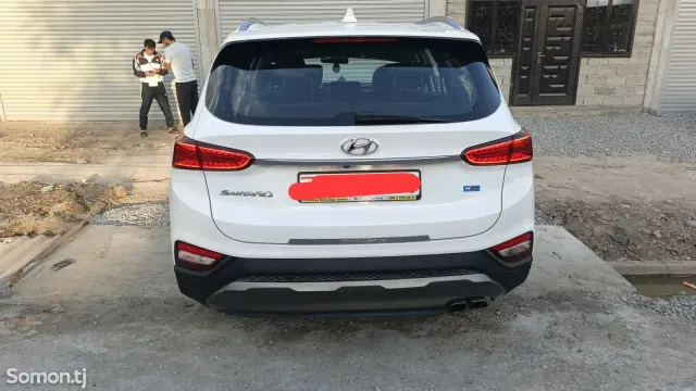 Hyundai Santa Fe 2018 · 2.0 AT