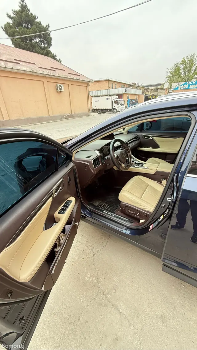 Lexus RX series 2017 · 4.5 AT