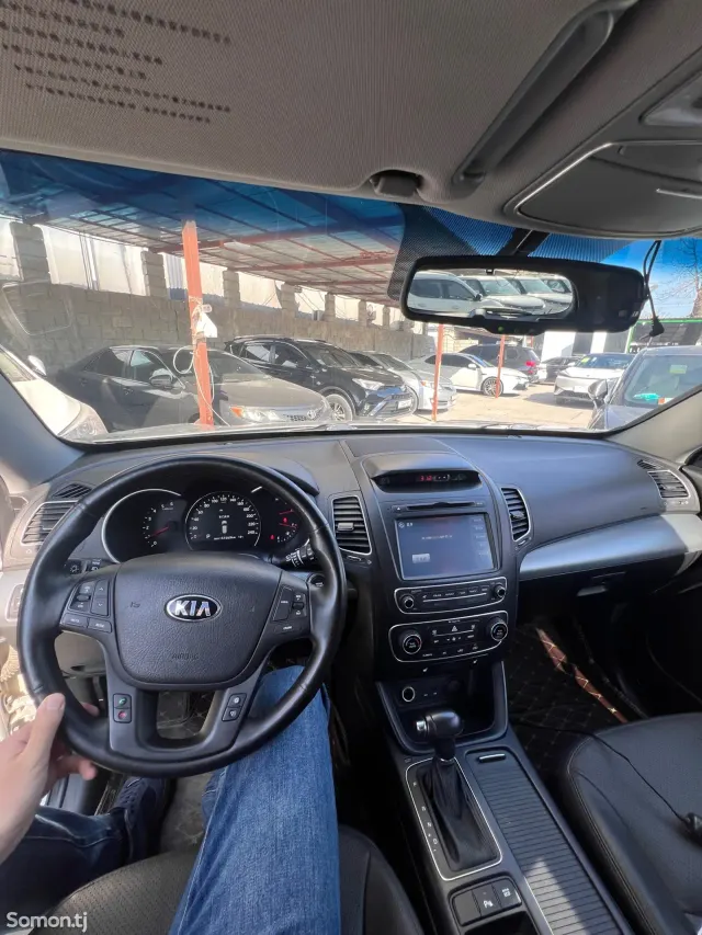 Kia Sorento 2014 · 2.2 AT