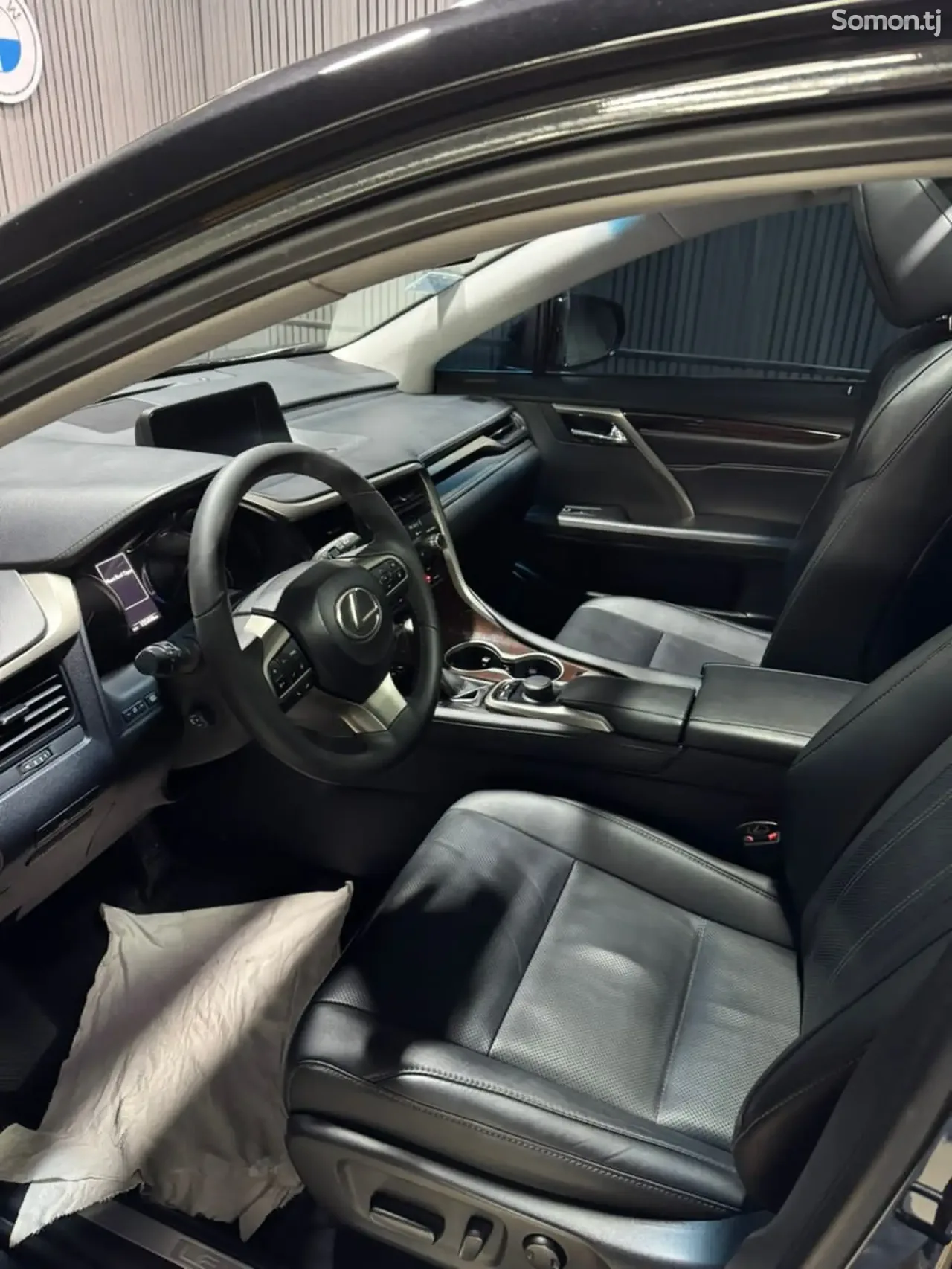 Lexus RX series 2017 · 3.5 AT