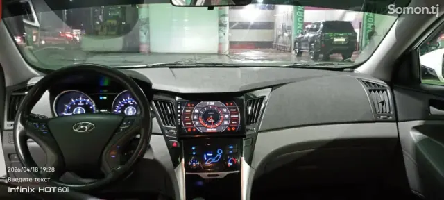 Hyundai Sonata 2011 · 2.0 AT