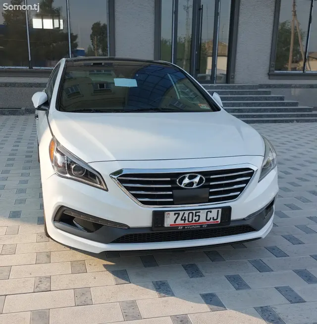 Hyundai Sonata 2015 · 2.0 AT