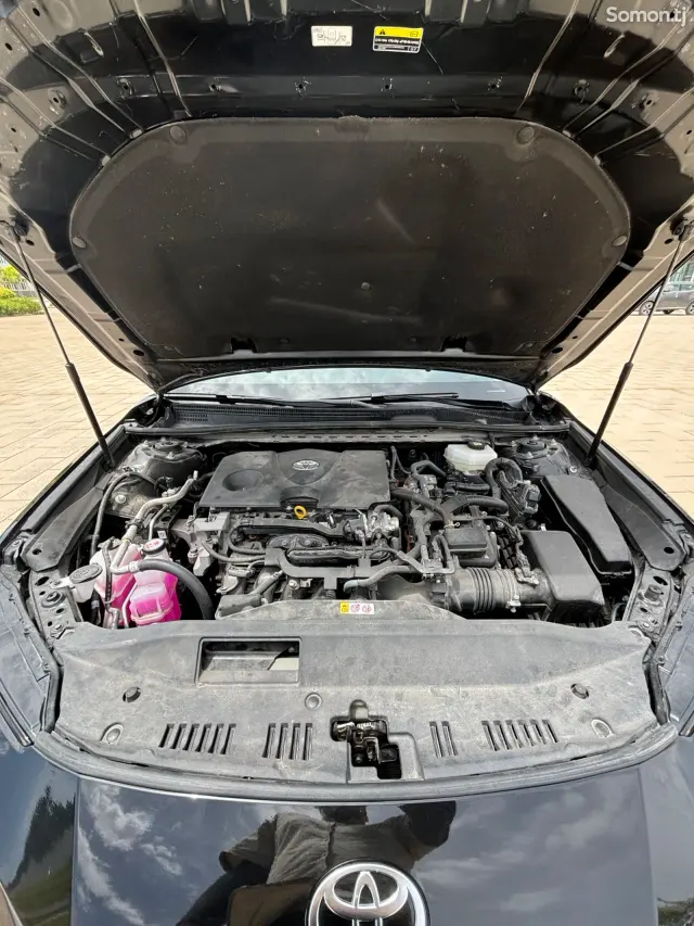 Toyota Camry 2025 · 2.0 AT