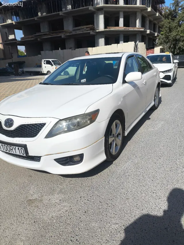 Toyota Camry 2011 · 3.5 AT