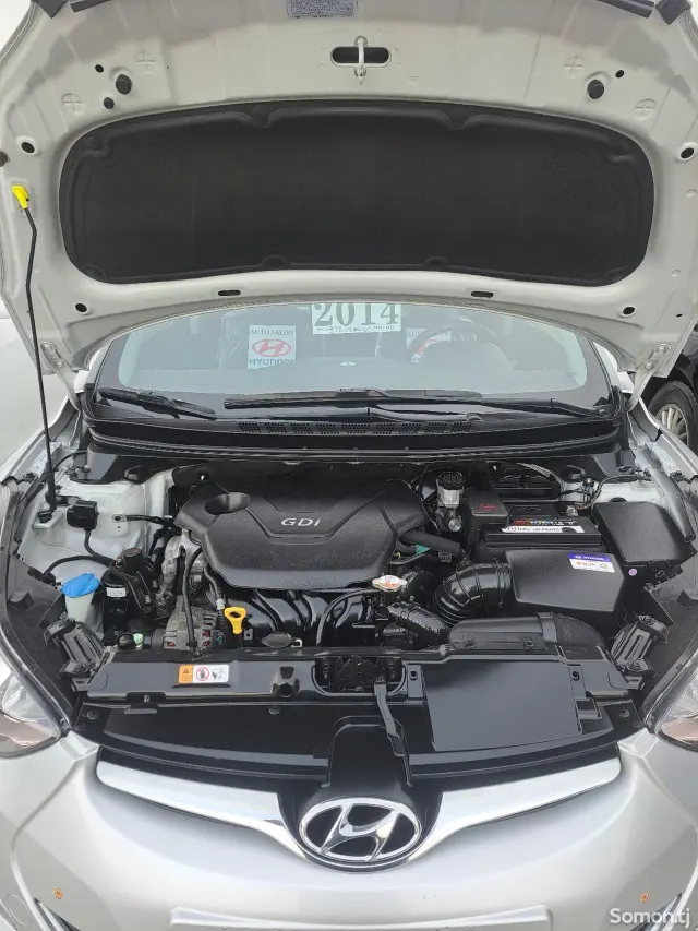 Hyundai Avante 2014 · 1.6 AT