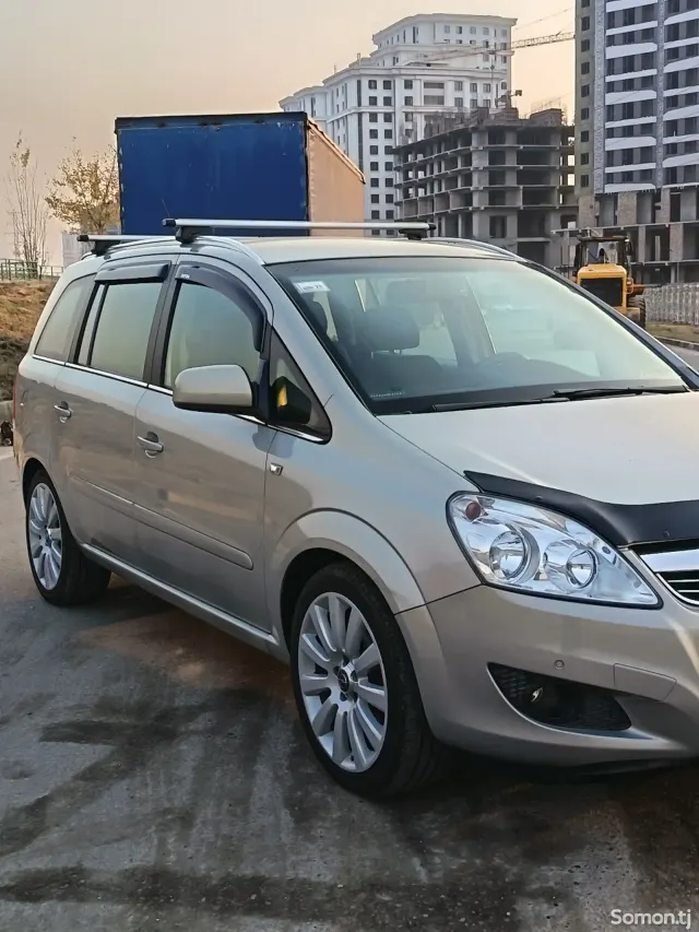 Opel Zafira 2008 · 1.8 MT