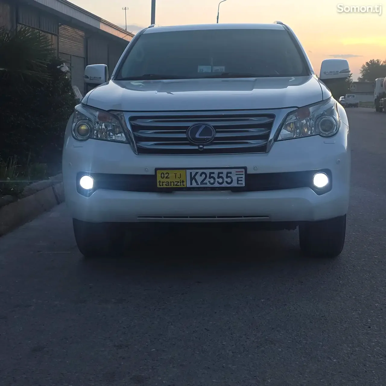 Lexus GS series 2010 · 4.6 AT
