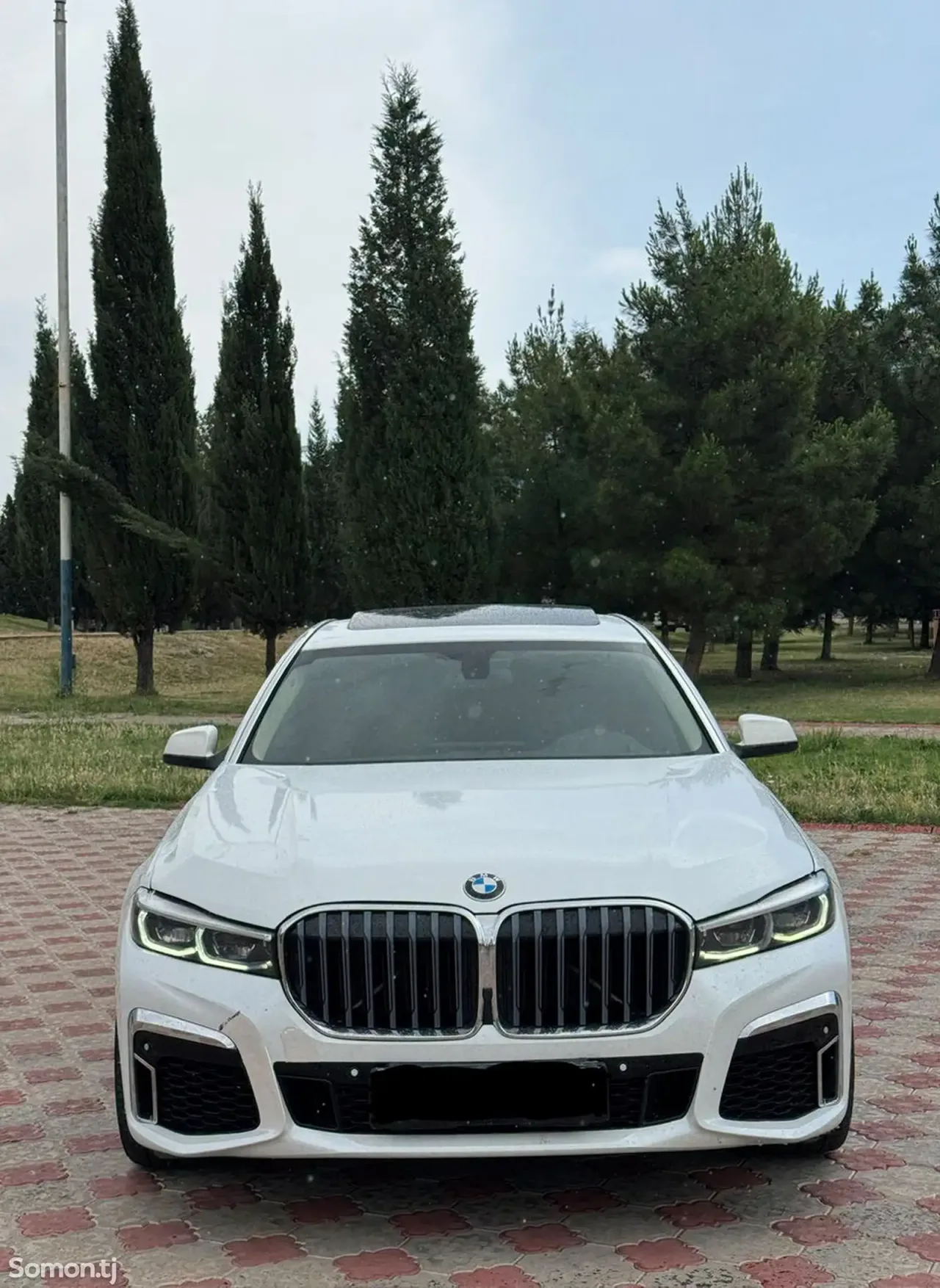 BMW 7 series 2012 · 3.0 AT