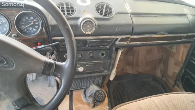 Lada (ВАЗ) 2106 1990 · 1.6 MT
