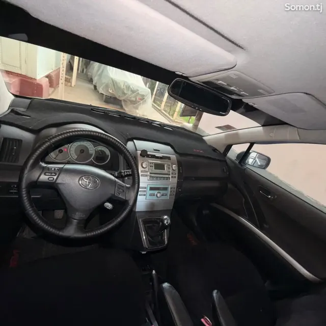 Toyota Verso 2006 · 1.8 MT