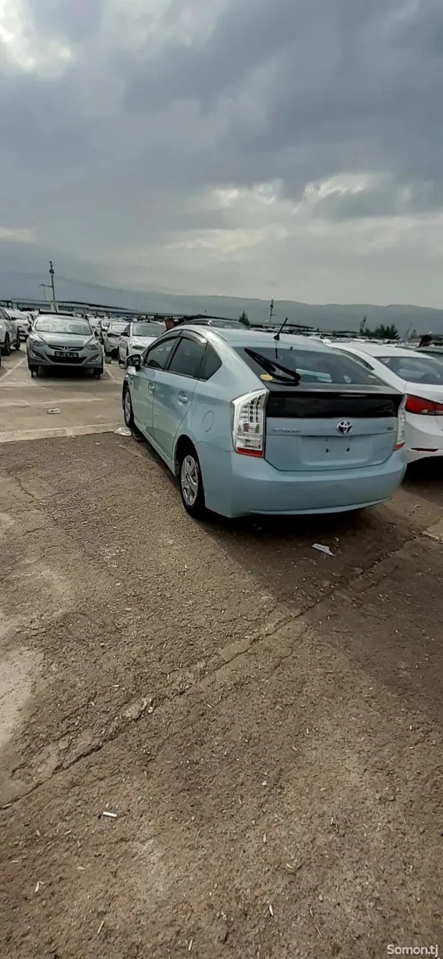 Toyota Prius 2010 · 1.8 AT