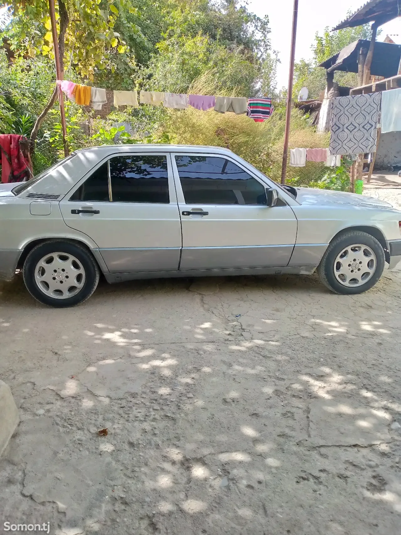 Mercedes-Benz W201 1993 · 1.8 MT