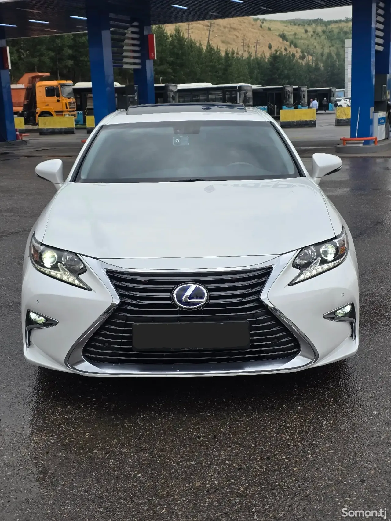 Lexus ES series 2016 · 3.0 AT