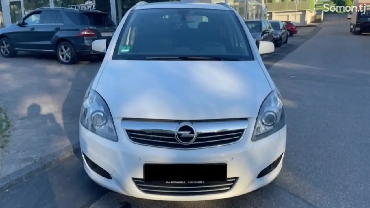Opel Zafira 2014 · 1.7 MT