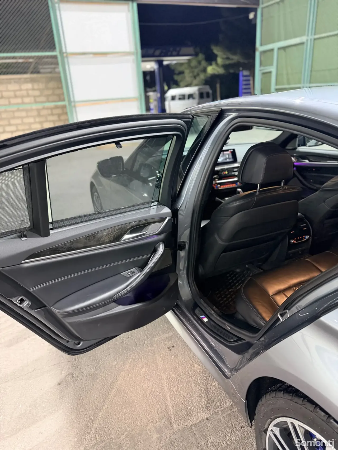 BMW 5 series 2017 · 3.0 AT