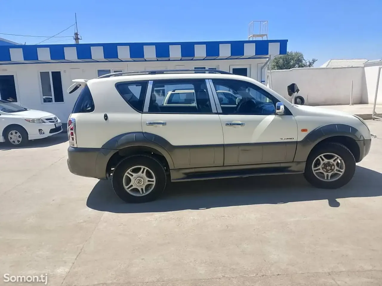 Ssang Yong Rexton 2003 · 2.5 AT