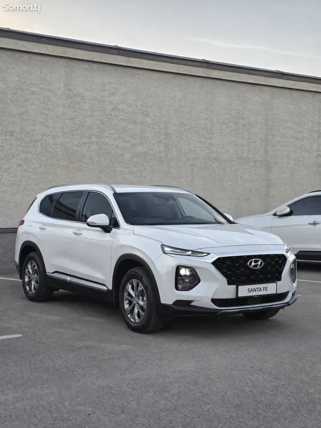 Hyundai Santa Fe 2019 · 2.4 AT