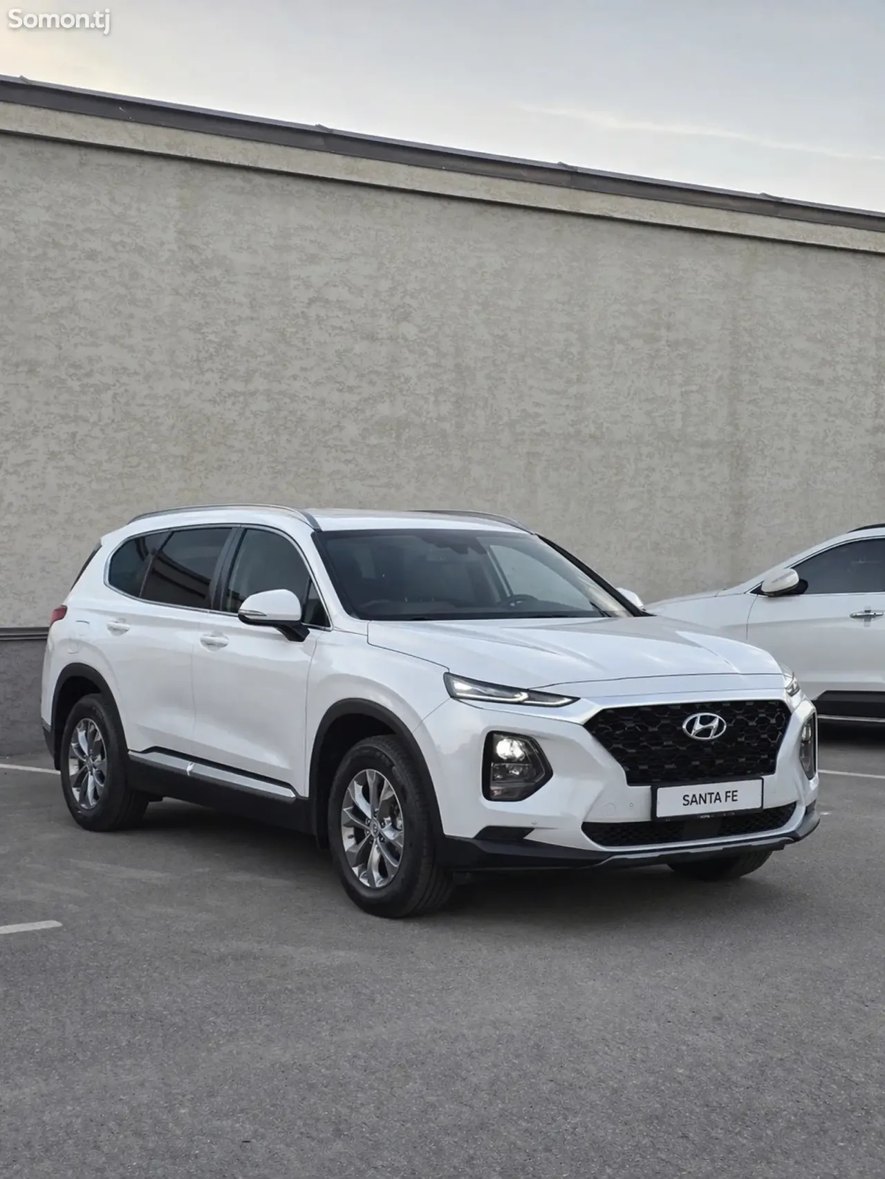Hyundai Santa Fe 2019 · 2.4 AT