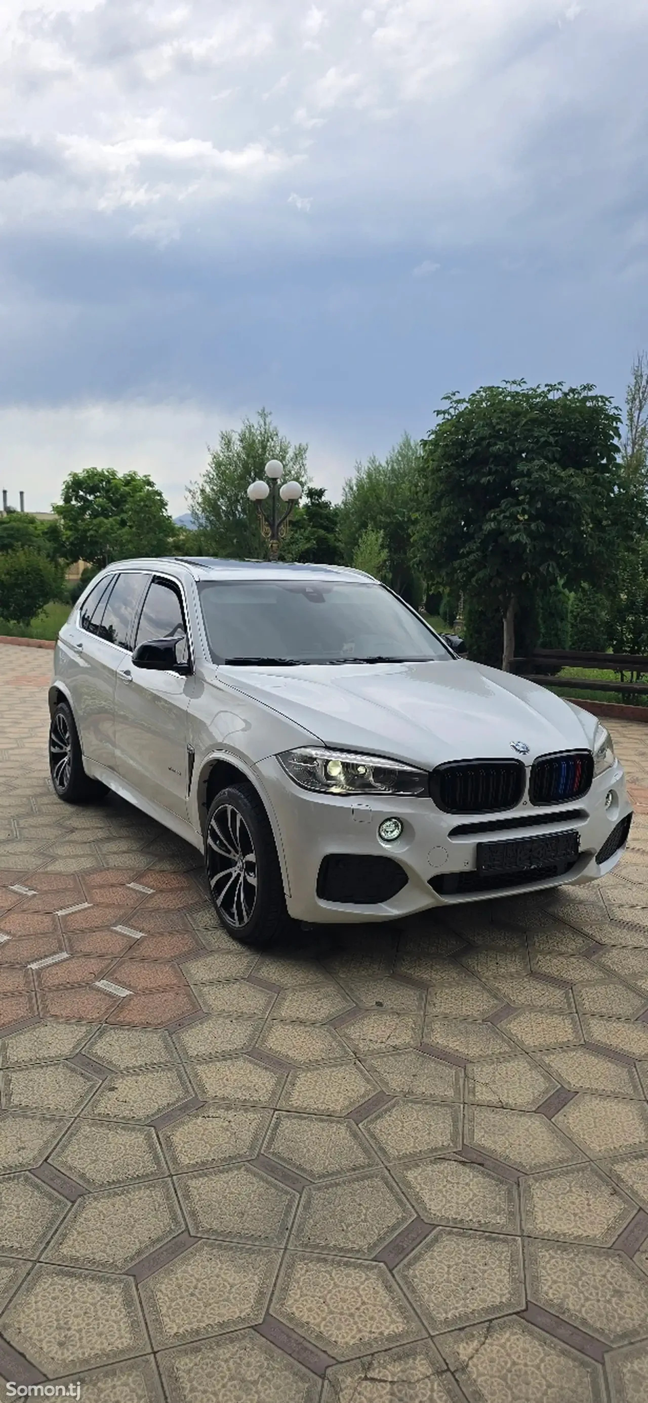 BMW X5 2015 · 3.0 AT
