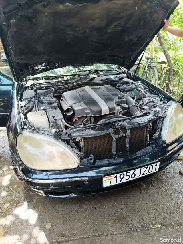 Mercedes-Benz S class 2009 · 2.5 MT