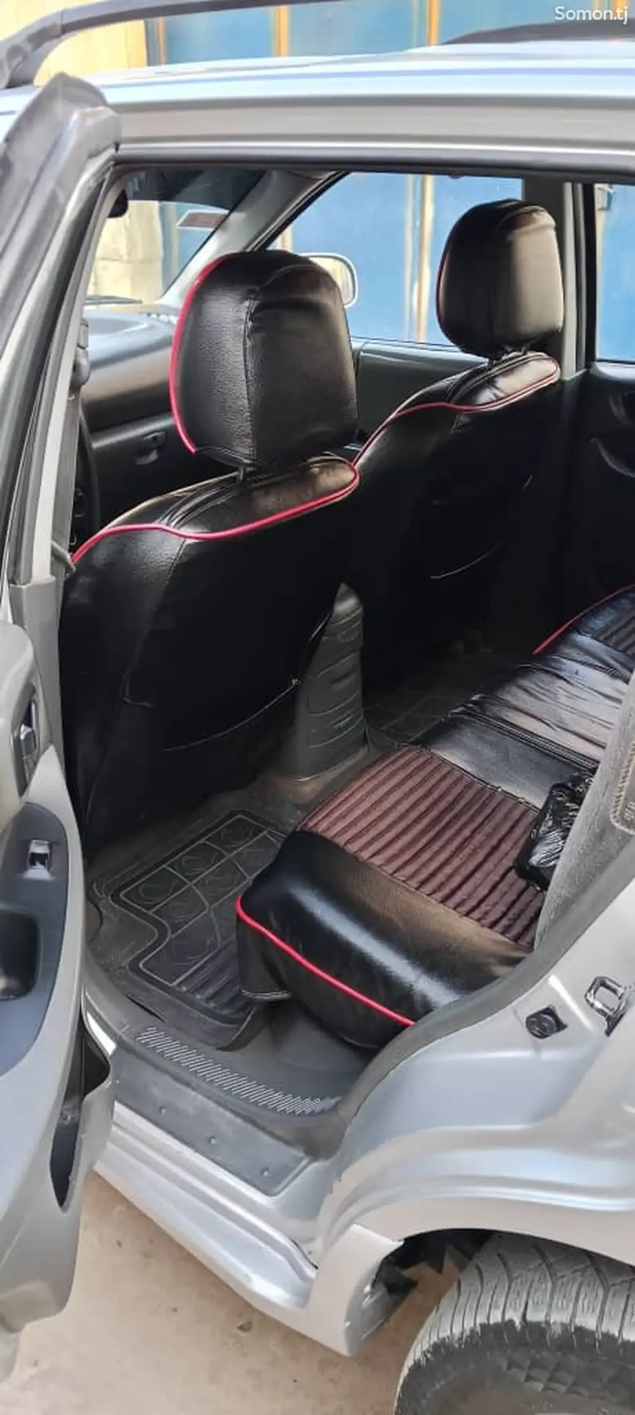 Hyundai Santa Fe 2001 · 2.0 MT