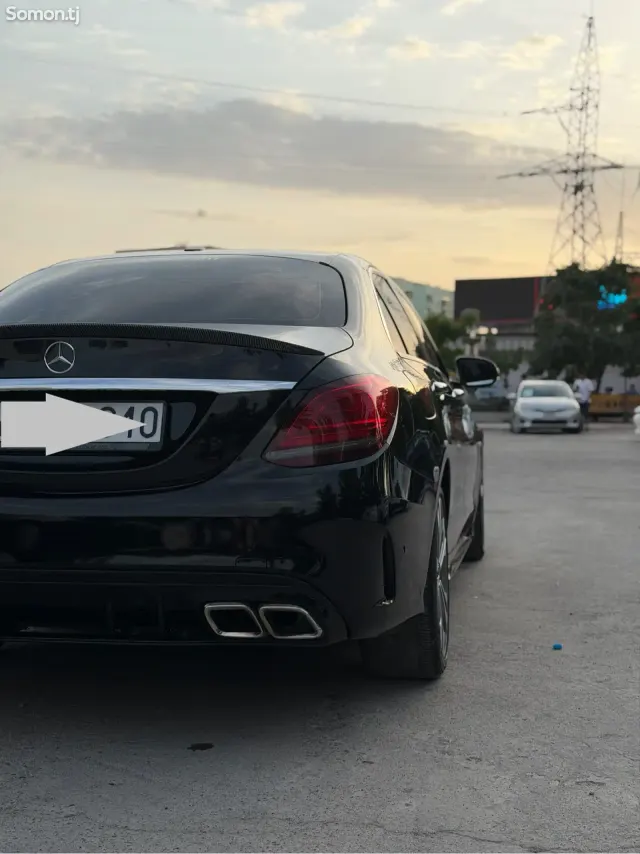 Mercedes-Benz C class 2017 · 2.0 AT