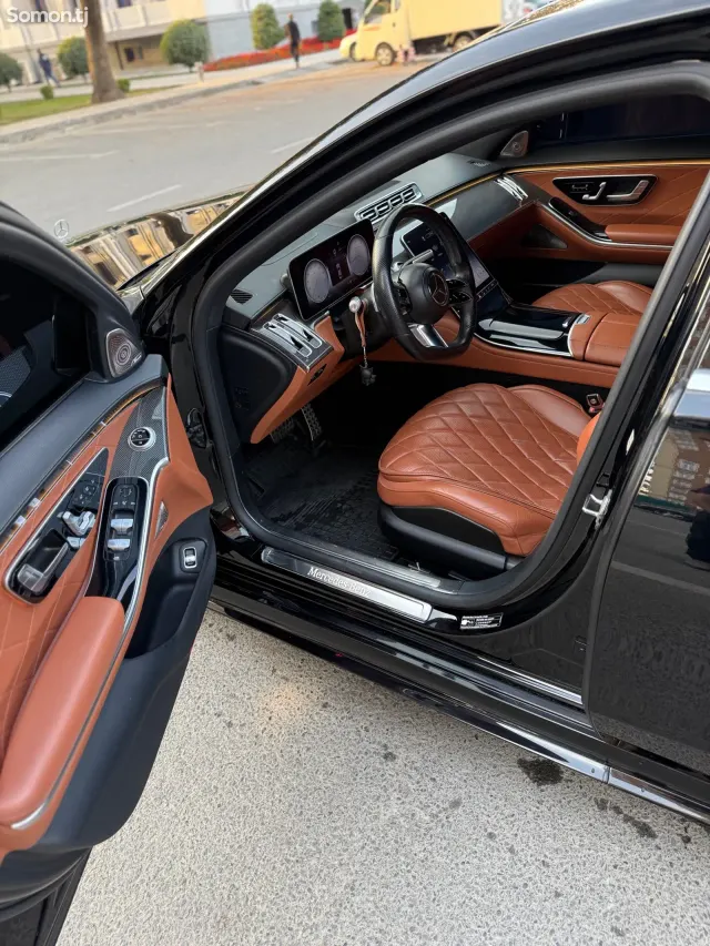 Mercedes-Benz S class 2022 · 3.5 AT