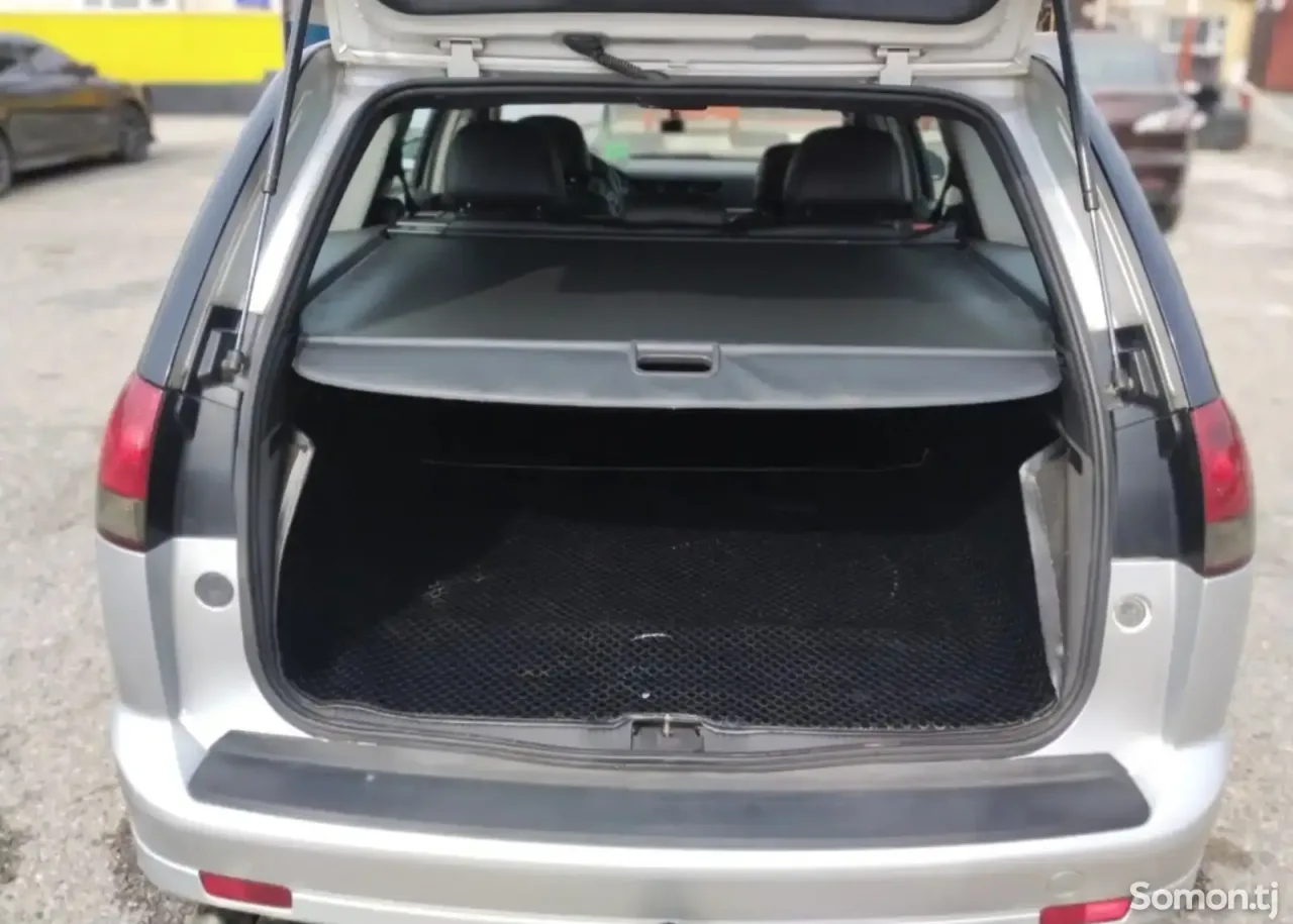 Opel Vectra C 2005 · 2.2 AT