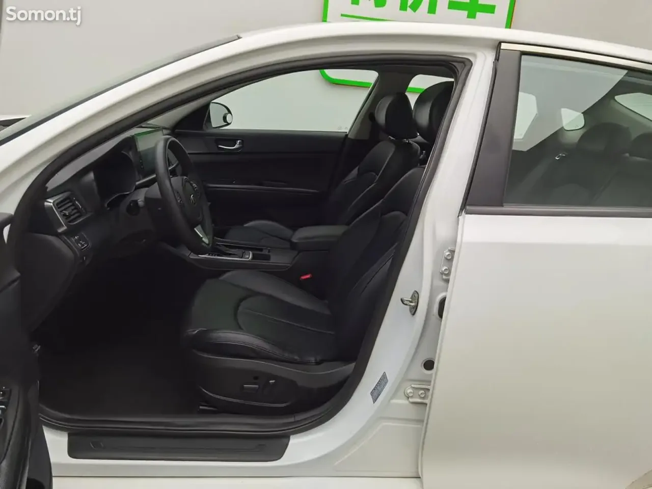 Kia K5 2017 · 2.0 AT