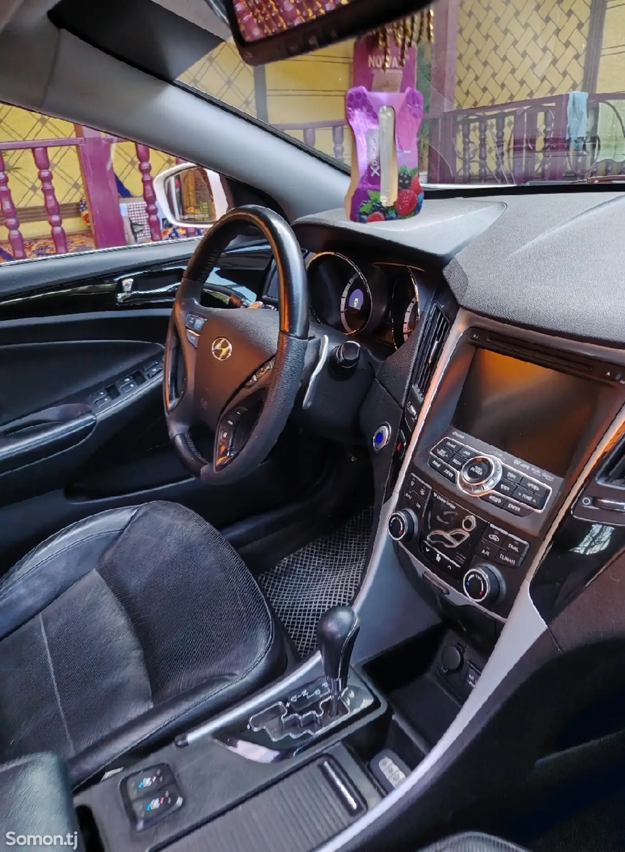 Hyundai Sonata 2011 · 2.0 AT