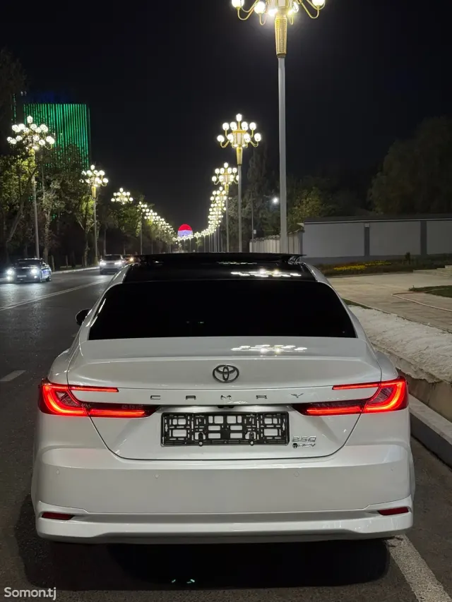 Toyota Camry 2026 · 2.5 AT