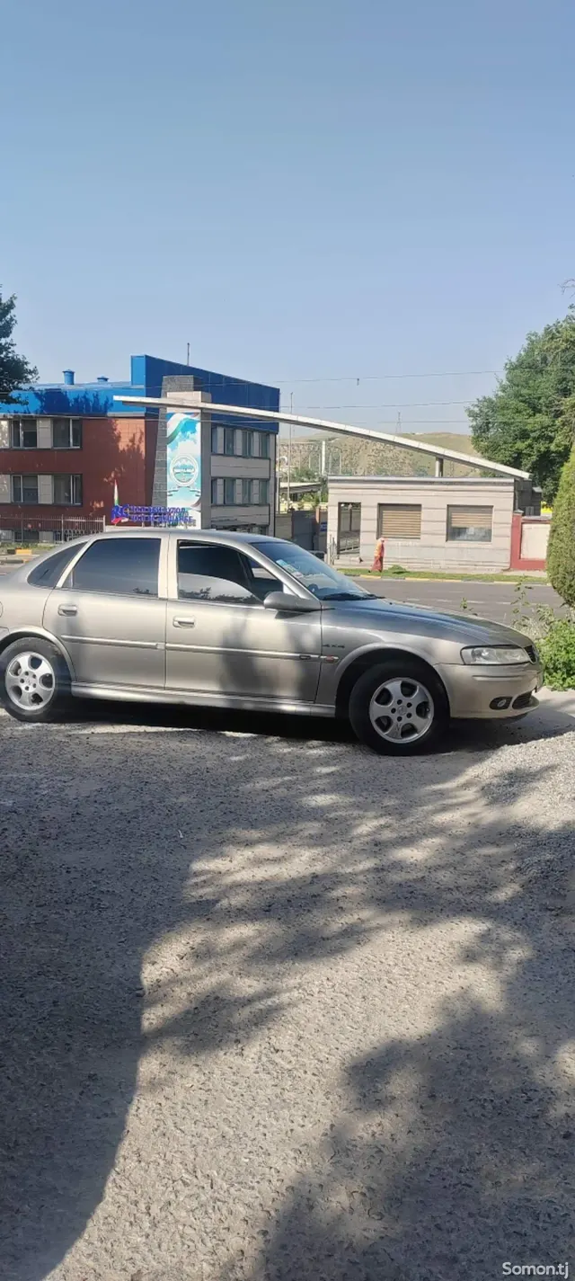 Opel Vectra B 2001 · 1.8 MT