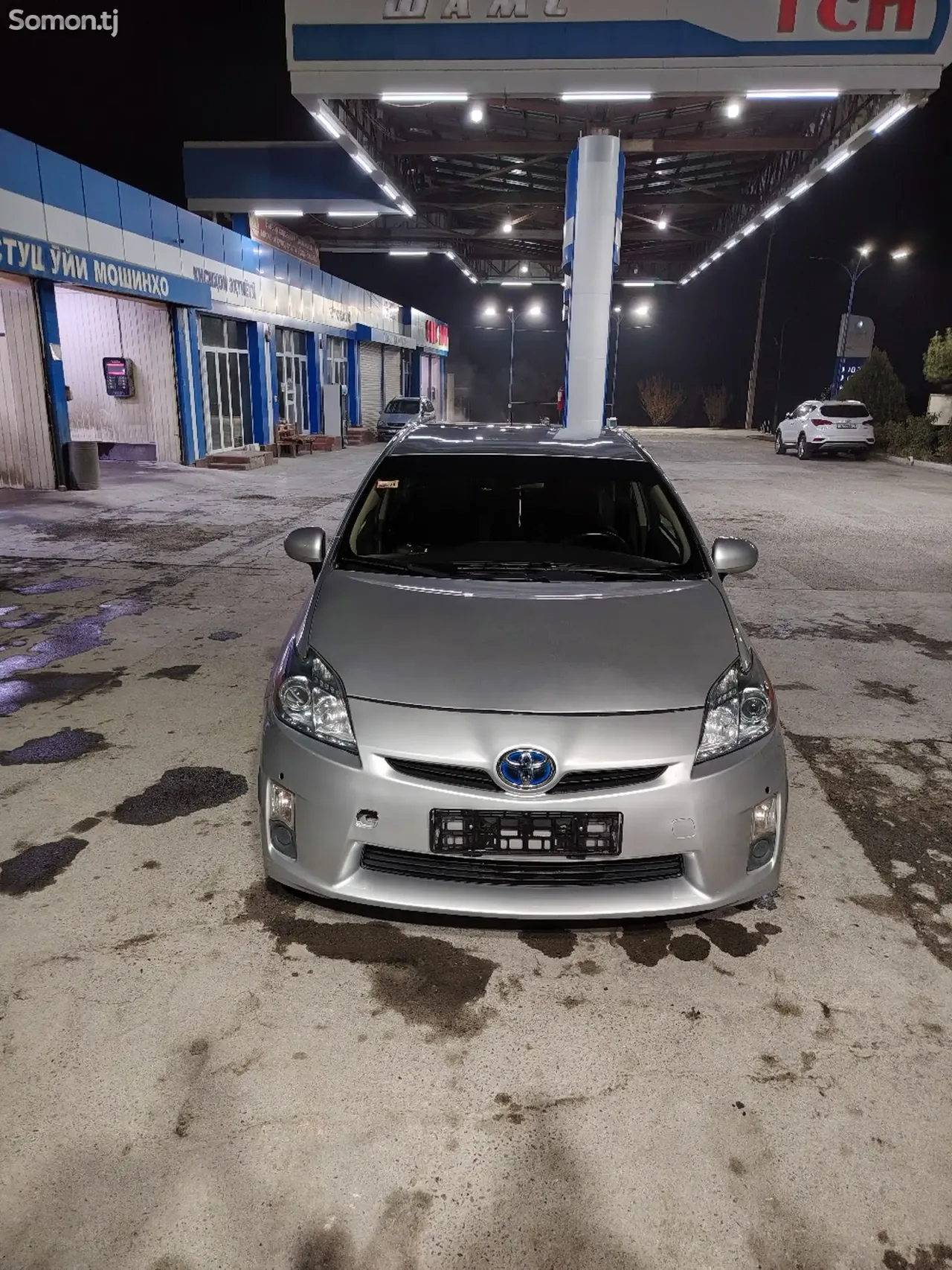 Toyota Prius 2011 · 1.8 AT