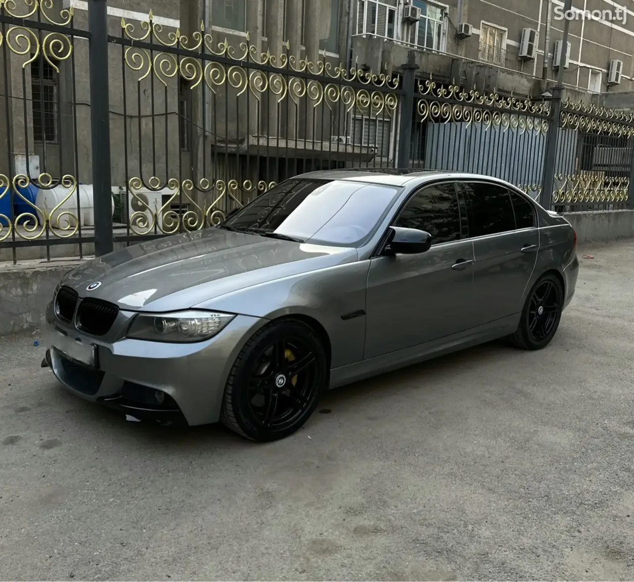 BMW 3 series 2010 · 2.0 AT