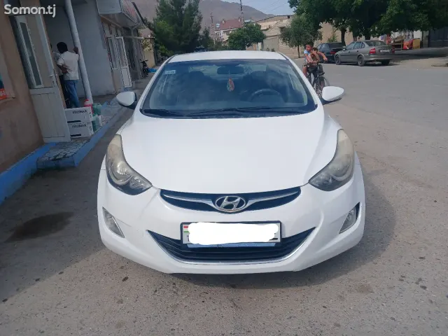Hyundai Avante 2011 · 1.6 AT