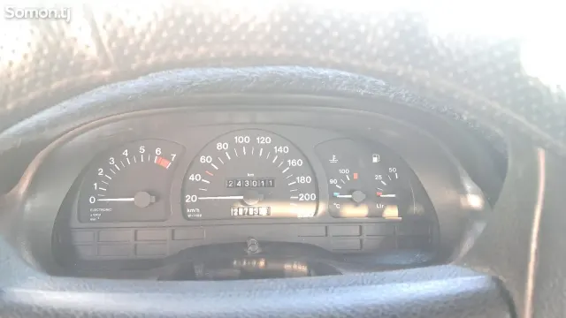 Opel Astra F 1993 · 1.6 MT