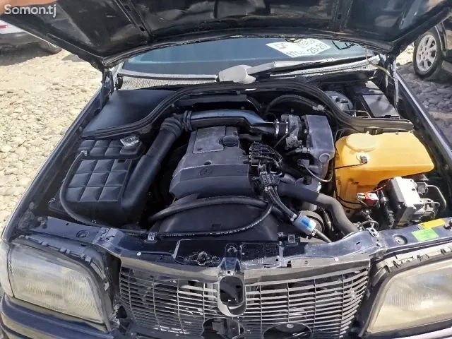 Mercedes-Benz C class 1995 · 1.8 MT