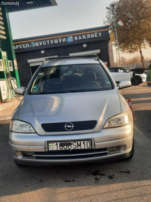 Opel Astra G 2001 · 1.8 MT