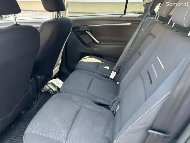 Toyota Verso 2016 · 1.6 MT
