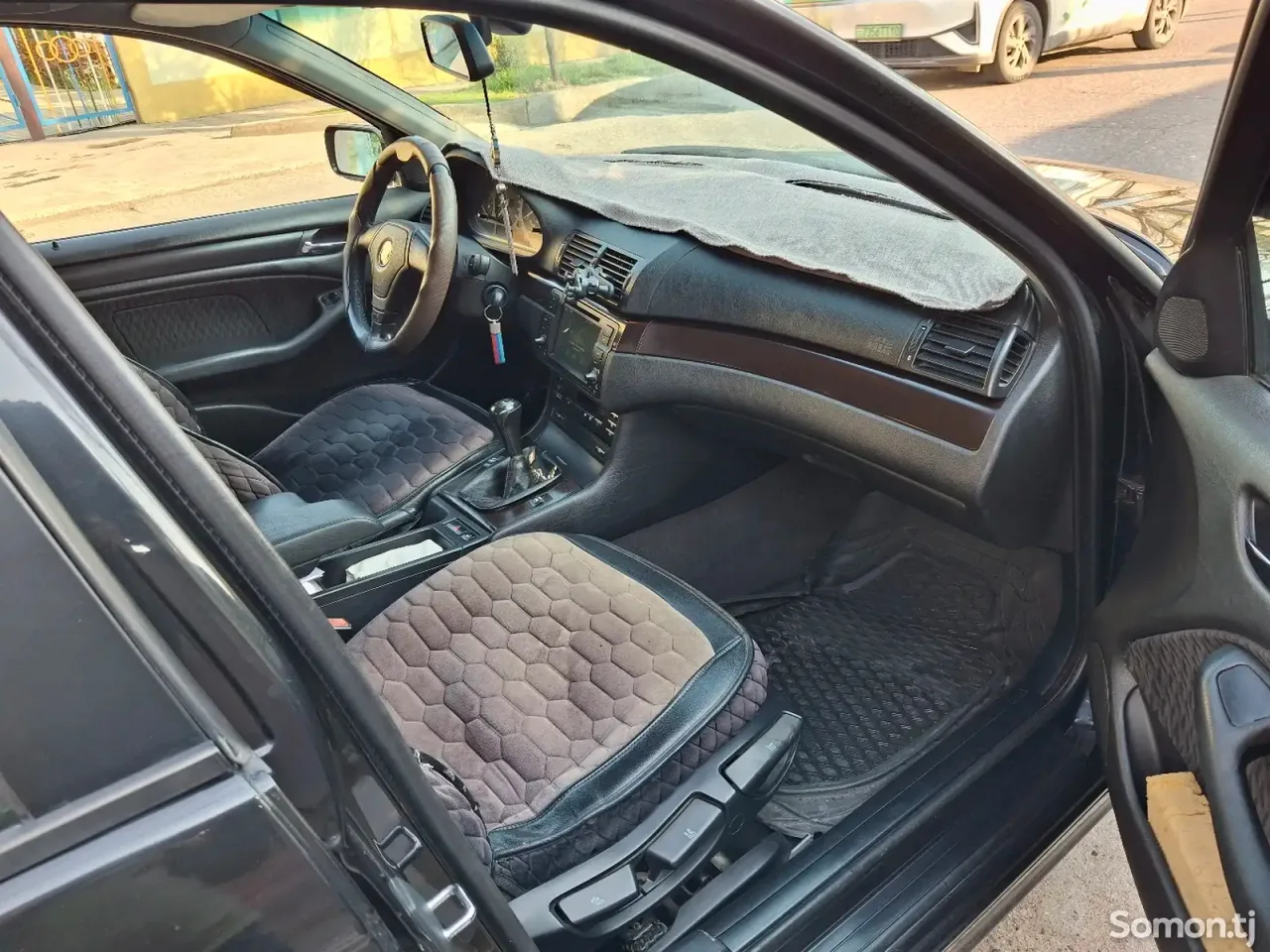 BMW 3 series 1998 · 1.8 MT